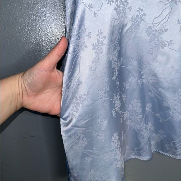 Momni Satin Floral Embroidered Mini Dress Baby Blue Pockets Size Small - Picture 4 of 6
